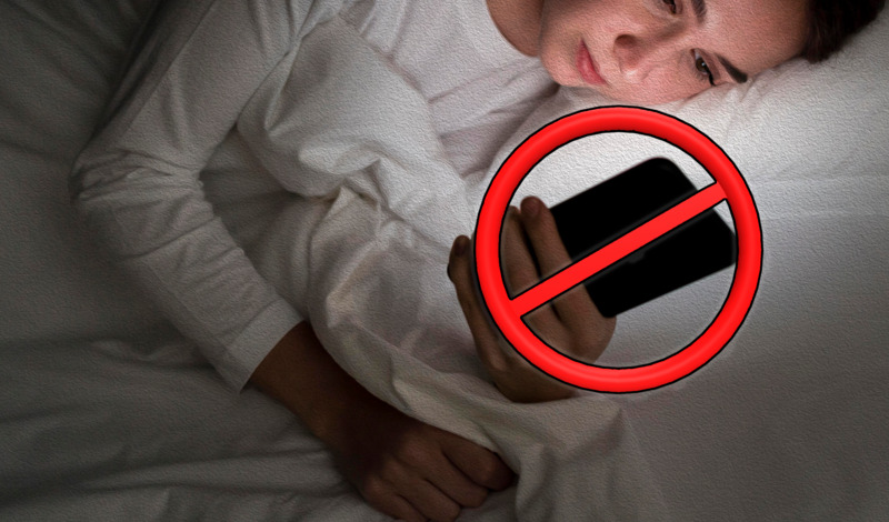 avoid electronics before bed