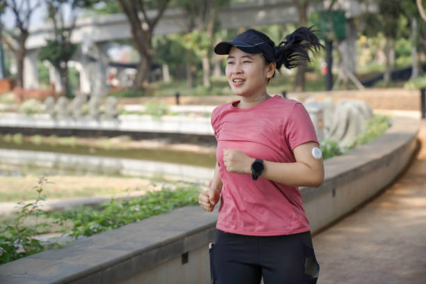 running and wearing blood sugar meter